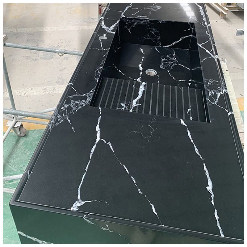 Black Calacatta Quartz Kitchen Countertops