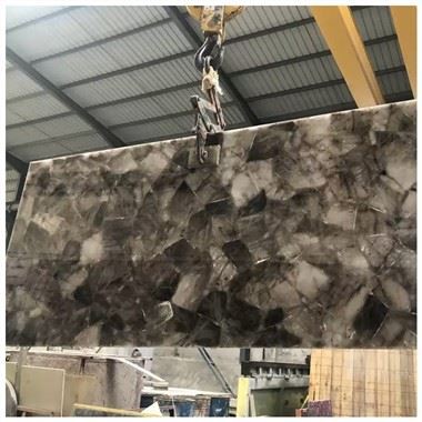 Naturaalne suitsukvartsplaat